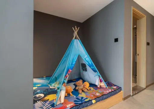 Parent-child Room