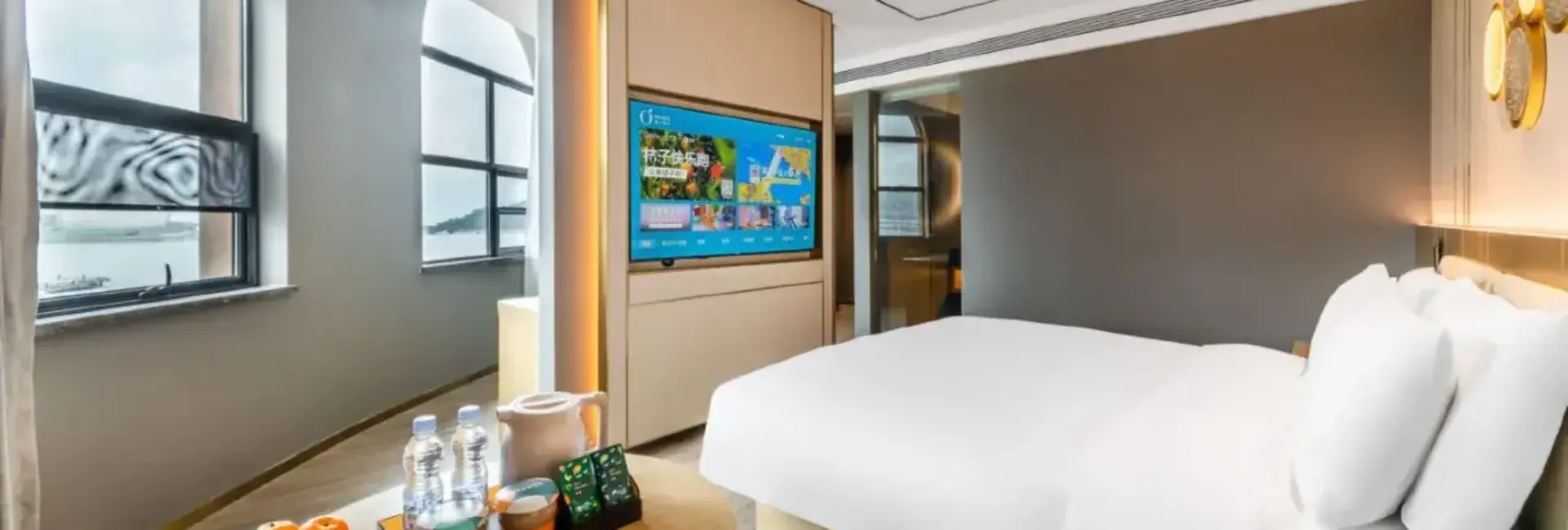 Riyuebei Executive Double Bed Room With (Smart Guest Control, Fridge, Smart Toilet, 65-Inch TV)