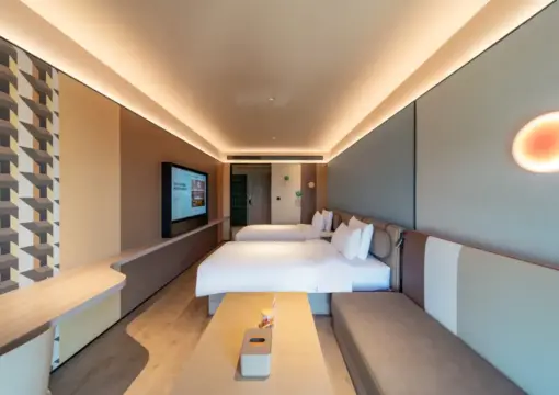Riyuebei Twin Room With 180° (Smart Guest Control, Fridge, Smart Toilet, 65-Inch TV)